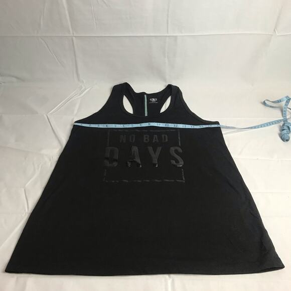 Athletic works - Picture 5 of 9